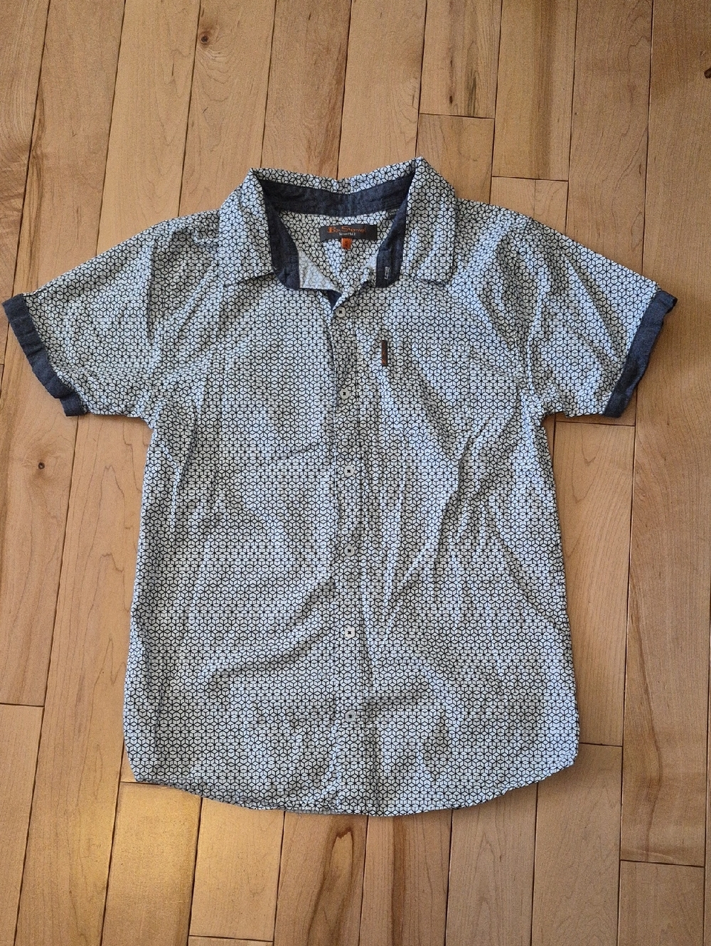 Boys Size 18 Ben Sherman Short-Sleeve Button-Down Shirt